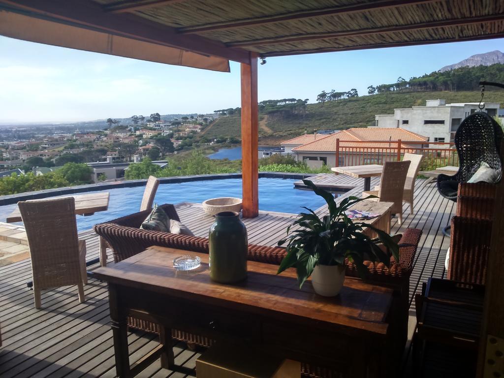 43 On Sandstone Somerset West Dış mekan fotoğraf